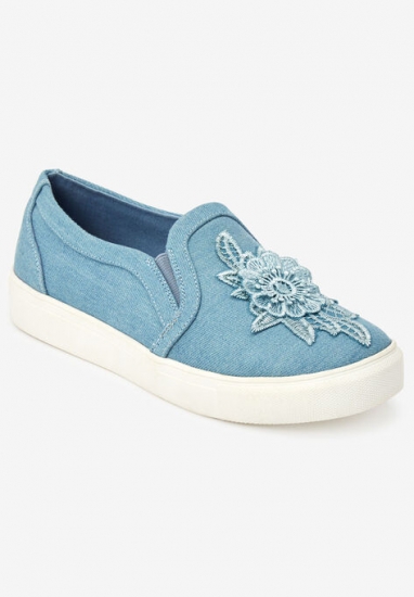The Skyla Sneaker - Comfortview - Click Image to Close