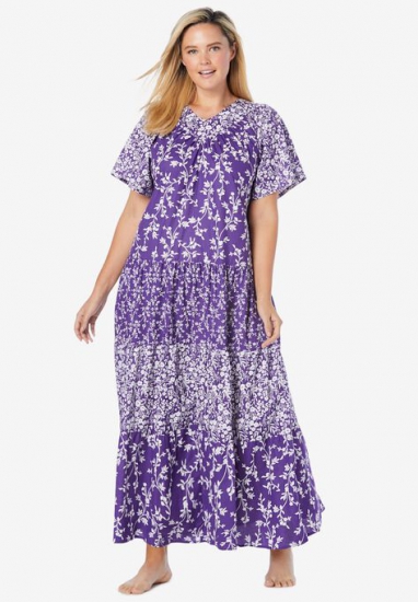 Tiered Print Lounger - Only Necessities - Click Image to Close