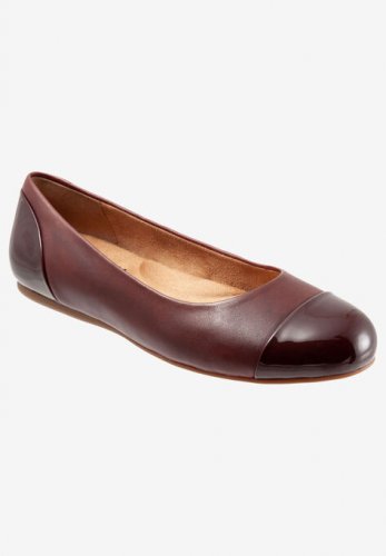 Sonoma Cap Toe Flat - SoftWalk